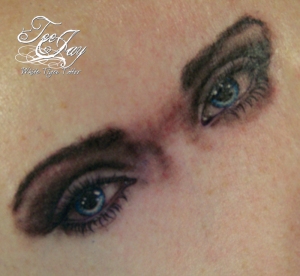 tattoo of eyes